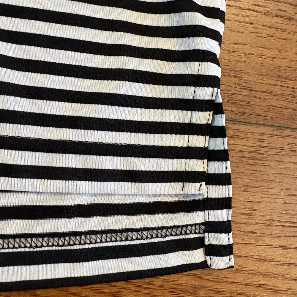 Peter Millar Summer Comfort Black & White Striped Polo - Size M - Performance - Picture 5 of 6